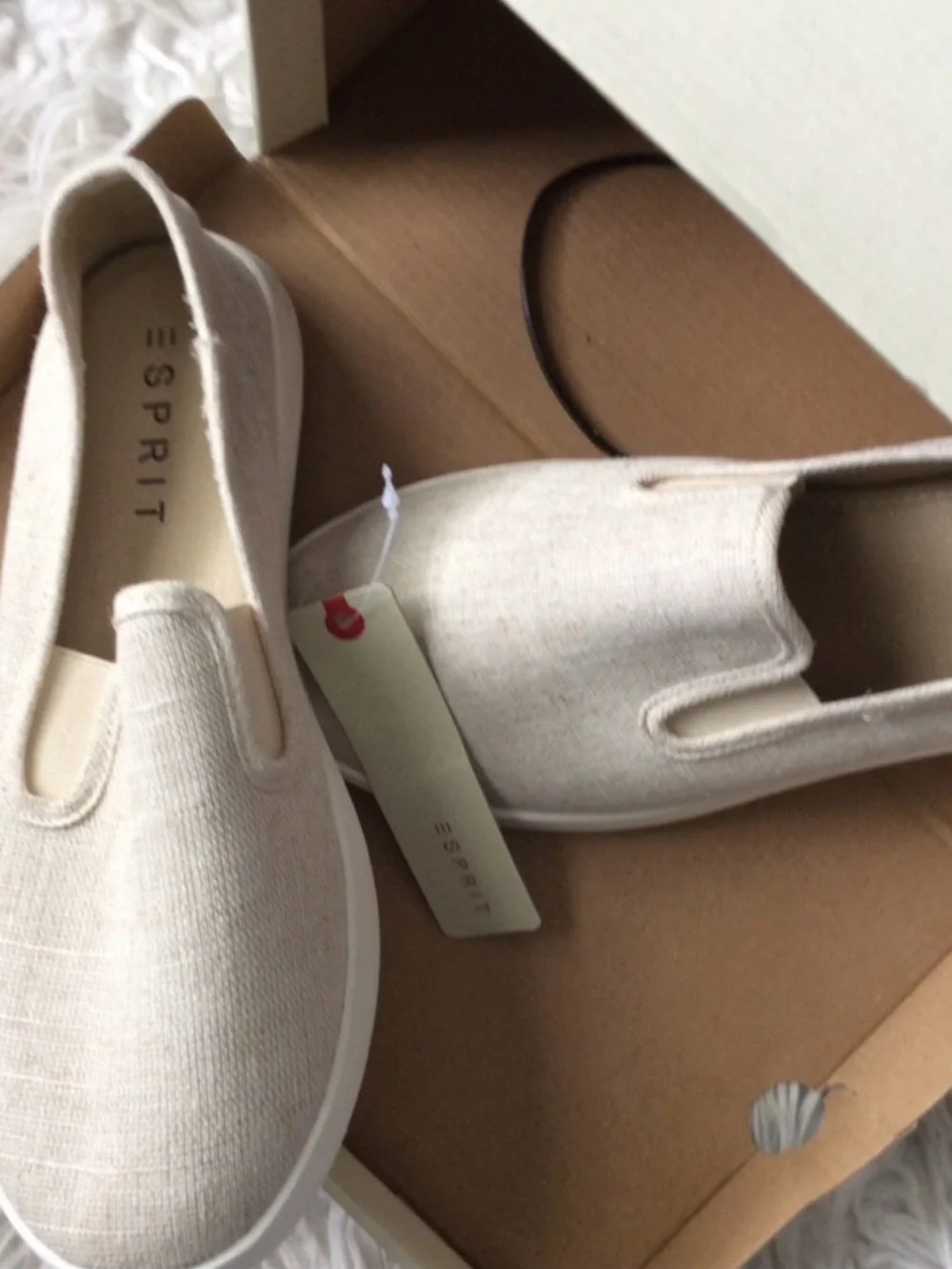 ⭐️NEW⭐️Esprit Tanya Linen Slip-On Sneaker